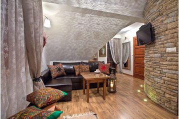 Polonia Privát Bukowina Tatrzańska, Exteriorul